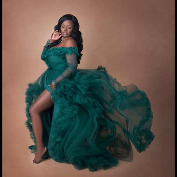 Tulle Robe - Picture 2 of 4